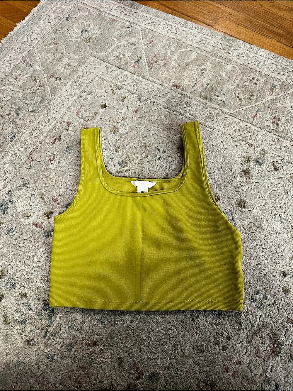 Ribbed Crop Tank Top in Green Size Medium Like New